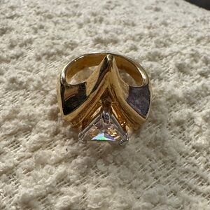 Elegant Gold tone Women's Ring